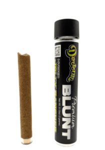 High-quality Devour Premium Blunt 3g for smooth, flavorful smoking sessions. Perfect for cannabis en.